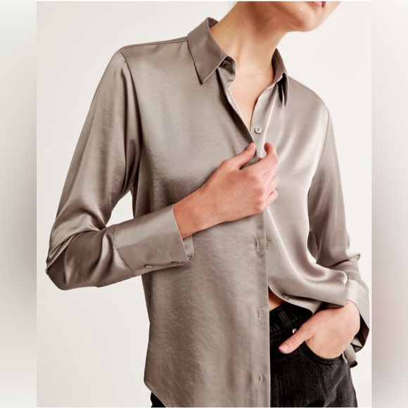 Satin button up - Picture 1 of 4